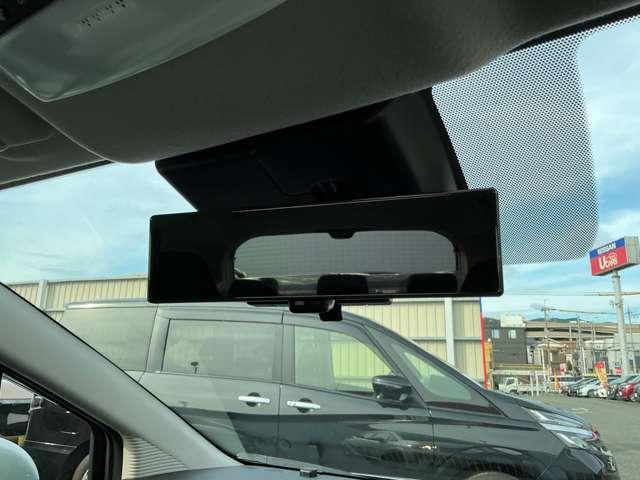 ノート 1.2 X 前後ドライブレコーダー アラウンドビュー リアカメラ 衝突被害軽減ブレ-キ 全方位カメラ ETC付 禁煙車 レーンアシスト インテリジェントキー ワンオーナー ドラレコ 盗難防止システム ワンセグTV TVナビ サイドカーテンエアバック(8枚目)