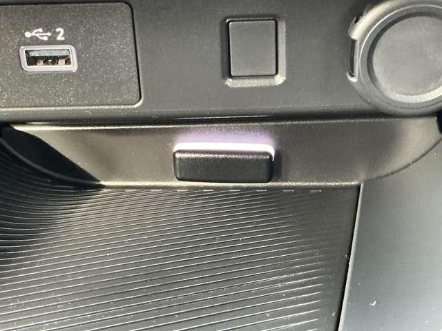 ノート 1.2 X 前後ドライブレコーダー アラウンドビュー リアカメラ 衝突被害軽減ブレ-キ 全方位カメラ ETC付 禁煙車 レーンアシスト インテリジェントキー ワンオーナー ドラレコ 盗難防止システム ワンセグTV TVナビ サイドカーテンエアバック(14枚目)