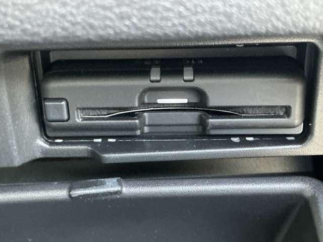 セレナ 2.0 ハイウェイスター V 後席モニター プロパイロット サイドエアバッグ アラウンドビュ- 1オナ アルミ 衝突被害軽減 LDP エアバッグ 両側オートスライドドア LEDライト インテリジェントキー 禁煙 サイドカメラ メモリーナビ アイドリングストップ(14枚目)