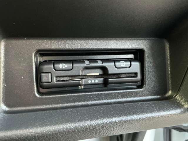 キャラバン チェアキャブ車いす4名仕様 車いすリフター アラウンドビュー(18枚目)