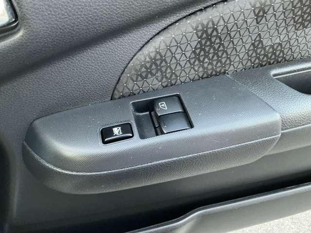 キャラバン チェアキャブ車いす4名仕様 車いすリフター アラウンドビュー(19枚目)