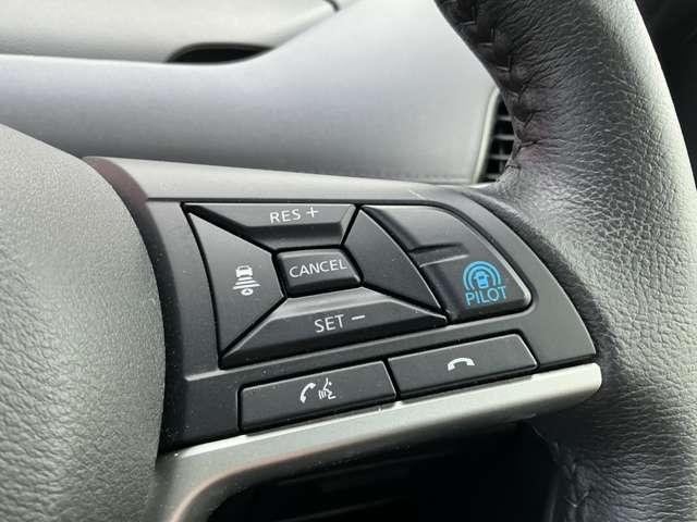 セレナ １．２　ｅ－ＰＯＷＥＲ　ハイウェイスター　Ｖ　プロパイロット　３６０°カメラ　エマジェンシーブレーキ　１オナ　スマキー　バックカメラ　禁煙　ＬＥＤ　レーンアシスト　ＥＴＣ　ドラレコ　Ａストップ　イモビ　サイドカーテンエアバック　フルオートエアコン　アルミホイール（12枚目）