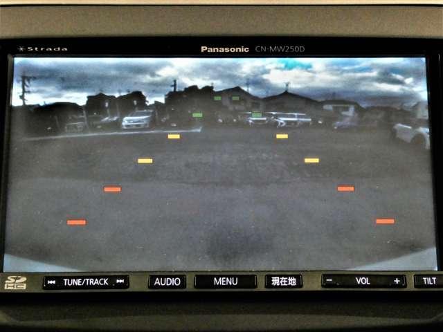 シルフィ １．８　Ｇ　メモリーナビ　バックカメラ　キセノンライト　キーレスエントリー　サイドエアＢ　スマートキー　バックカメラ　盗難防止システム　ＥＴＣ　アルミ　ＡＢＳ　メモリーナビ　オートエアコン　エアバッグ　パワーウインドウ　ワンセグＴＶ　デュアルエアバック（16枚目）