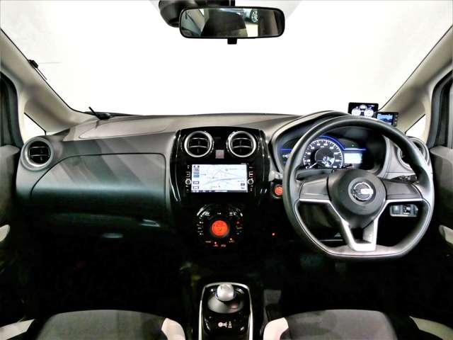 ノート 1.2 e-POWER X メモリーナビ バックカメラ ワンオーナー Rカメラ 運転席助手席エアバック レーンキープ AUTOエアコン 1オーナー 盗難防止システム ナビTV 運転席エアバッグ キーレスエントリー LEDヘッド ドラレコ ETC車載器 パワーウィンドウ(4枚目)