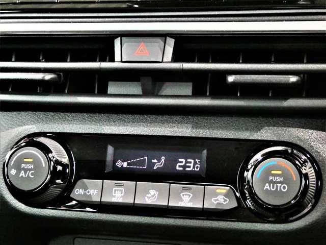 ノート 1.2 X NissanConnectナビ アラウンドM 試乗車 リアカメラ 衝突被害軽減ブレ-キ 全方位カメラ ETC付 アルミ LEDヘッドライト レーンアシスト インテリジェントキー ワンオーナー アイドリングストップ 盗難防止システム ワンセグTV TVナビ(19枚目)