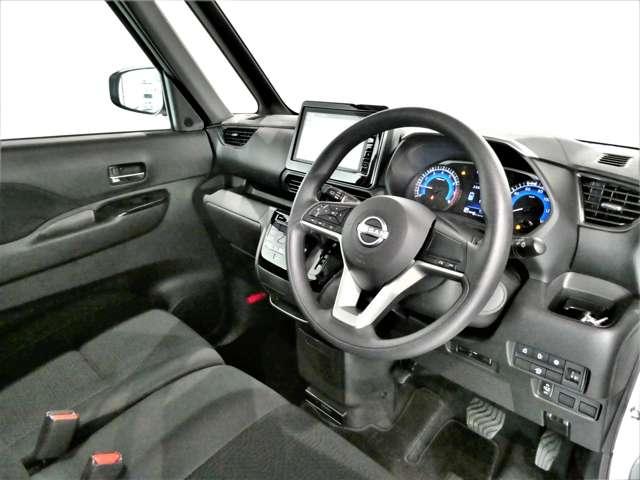 ルークス 660 ハイウェイスターX 大画面ナビ アラウンドM アイスト 衝突被害軽減ブレ-キ 車線逸脱警報装置 ETC スマートキー パワーウィンドウ ワンオーナー カーテンエアバック ドライブレコーダー ナビTV バックカメラ パワステ オートエアコン ABS(5枚目)