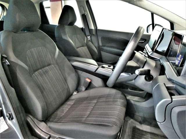 ノート １．２　Ｘ　大画面ナビ　バックカメラ　展示試乗車　リアカメラ　衝突被害軽減ブレ－キ　ＥＴＣ付　ＬＥＤヘッドライト　レーンアシスト　インテリジェントキー　ワンオーナー　ドラレコ　アイドリングストップ　盗難防止システム　ワンセグＴＶ　ＴＶナビ　試乗車ＵＰ（6枚目）