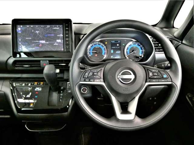 ルークス ＨＳーＸ　プロパイロット　エディション　アラウンド展示試乗車　左右パワースライドドア　アイドリング　イモビ　パノラマモニター　助手席エアバッグ　衝突軽減ブレーキ　ＰＷ　ナビ＆ＴＶ　１セグ　ＬＥＤヘッドライト　ＬＤＷ　スマートキー　ＥＴＣ　ワンオーナー車　ＰＳ（3枚目）