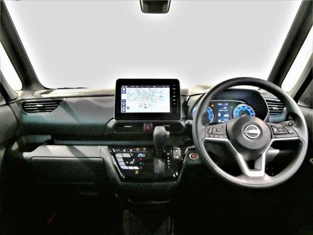 ルークス ＨＳーＸ　プロパイロット　エディション　アラウンド展示試乗車　左右パワースライドドア　アイドリング　イモビ　パノラマモニター　助手席エアバッグ　衝突軽減ブレーキ　ＰＷ　ナビ＆ＴＶ　１セグ　ＬＥＤヘッドライト　ＬＤＷ　スマートキー　ＥＴＣ　ワンオーナー車　ＰＳ（4枚目）