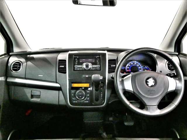 ワゴンRスティングレー 660 スティングレー リミテッドII 運転席シートヒーター 運転席助手席エアバック オ-トエアコン キーレスエントリーシステム スマ-トキ- PS アルミ パワーウィンドウ 運転席エアバッグ ABS 盗難防止付き(4枚目)