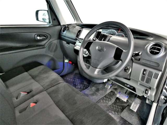 タント ６６０　カスタム　Ｘ　リミテッド　メモリーナビ　ワンセグＴＶ　スマートキー付　助手席側電動スライドドア　盗難警報装置　キーレス付き　ＥＴＣ付き　ＴＶナビ　ＷエアＢ　アルミ　ＰＷ　ＡＣ　ＰＳ　運転席エアバッグ　ワンセグ　メモリーナビ　ＡＢＳ（5枚目）