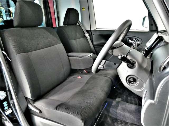 タント ６６０　カスタム　Ｘ　リミテッド　メモリーナビ　ワンセグＴＶ　スマートキー付　助手席側電動スライドドア　盗難警報装置　キーレス付き　ＥＴＣ付き　ＴＶナビ　ＷエアＢ　アルミ　ＰＷ　ＡＣ　ＰＳ　運転席エアバッグ　ワンセグ　メモリーナビ　ＡＢＳ（6枚目）