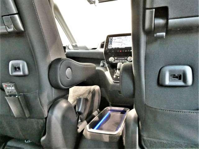 セレナ ｅ－ＰＯＷＥＲ　ハイウェイスターＶ　大画面ナビ　後席モニター　エマジェンシーブレーキ　１オナ　スマキー　バックカメラ　ＬＥＤ　レーンアシスト　ＥＴＣ　ドラレコ　Ａストップ　イモビ　フルオートエアコン　アルミホイール　エアバック　メモリーナビ　キーフリー　ナビＴＶ（12枚目）