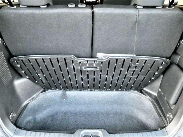 セレナ ｅ－ＰＯＷＥＲ　ハイウェイスターＶ　大画面ナビ　後席モニター　エマジェンシーブレーキ　１オナ　スマキー　バックカメラ　ＬＥＤ　レーンアシスト　ＥＴＣ　ドラレコ　Ａストップ　イモビ　フルオートエアコン　アルミホイール　エアバック　メモリーナビ　キーフリー　ナビＴＶ（15枚目）