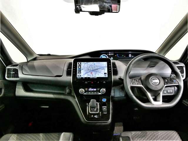 セレナ １．２　ｅ－ＰＯＷＥＲ　ハイウェイスター　Ｖ　大画面ナビ　後席モニター　アラウンドＭ　３６０°カメラ　エマジェンシーブレーキ　１オナ　スマキー　バックカメラ　ＬＥＤ　レーンアシスト　ＥＴＣ　ドラレコ　Ａストップ　イモビ　サイドカーテンエアバック　フルオートエアコン　アルミホイール（4枚目）