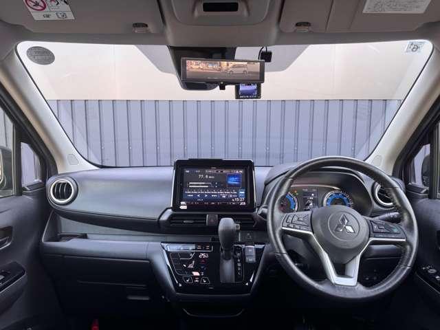 ｅＫクロス Ｇ　プレミアム　マイパイロット・９型ナビゲーション・ＥＴＣ・フロントドラレコ・衝突被害軽減ブレーキ・踏み間違い防止装置・車線逸脱警報装置・マルチアラウンドカメラ・デジタルルームミラー・ブレーキオートホールド（6枚目）