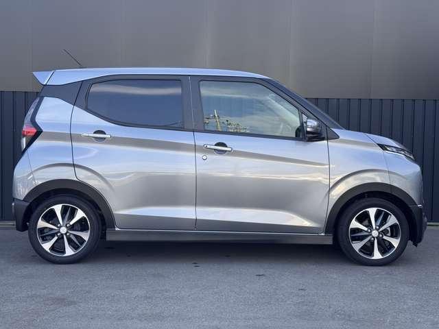 ｅＫクロス Ｇ　プレミアム　マイパイロット・９型ナビゲーション・ＥＴＣ・フロントドラレコ・衝突被害軽減ブレーキ・踏み間違い防止装置・車線逸脱警報装置・マルチアラウンドカメラ・デジタルルームミラー・ブレーキオートホールド（9枚目）