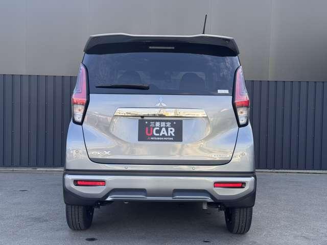 ｅＫクロス Ｇ　プレミアム　マイパイロット・９型ナビゲーション・ＥＴＣ・フロントドラレコ・衝突被害軽減ブレーキ・踏み間違い防止装置・車線逸脱警報装置・マルチアラウンドカメラ・デジタルルームミラー・ブレーキオートホールド（11枚目）