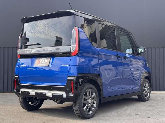 デリカミニ Ｔ　プレミアム　三菱ｅ－アシスト・マイパイロット・高速道路同一車線運転支援機構・車線維持支援機能・レーダークルーズコントロール・マルチアラウンド機能付きデジタルルームミラー・両側ハンズフリーオートスライドドア（8枚目）