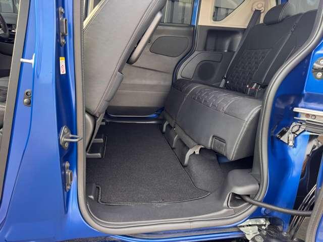 デリカミニ Ｔ　プレミアム　三菱ｅ－アシスト・マイパイロット・高速道路同一車線運転支援機構・車線維持支援機能・レーダークルーズコントロール・マルチアラウンド機能付きデジタルルームミラー・両側ハンズフリーオートスライドドア（17枚目）