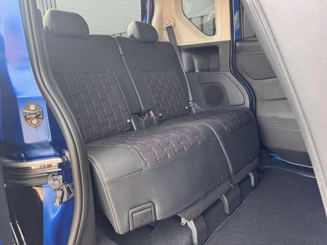 デリカミニ Ｔ　プレミアム　三菱ｅ－アシスト・マイパイロット・高速道路同一車線運転支援機構・車線維持支援機能・レーダークルーズコントロール・マルチアラウンド機能付きデジタルルームミラー・両側ハンズフリーオートスライドドア（18枚目）