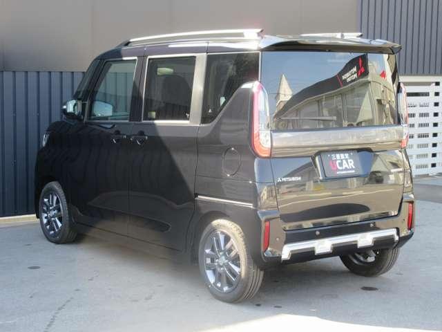 デリカミニ Ｔ　プレミアム　マルチアラウンドビューモニター・マイパイロット・電動パーキング・デジタルルームミラー・ハンドルヒーター・ルーフレール・純正アルミホイール・両側電動スライドドア・２ＷＤターボ・シートヒーター（10枚目）