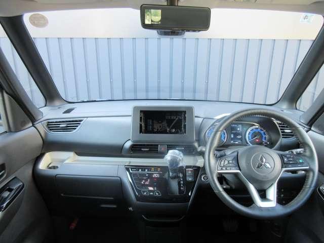 デリカミニ Ｔ　プレミアム　マルチアラウンドビューモニター・マイパイロット・電動パーキング・デジタルルームミラー・ハンドルヒーター・ルーフレール・純正アルミホイール・両側電動スライドドア・２ＷＤターボ・シートヒーター（16枚目）