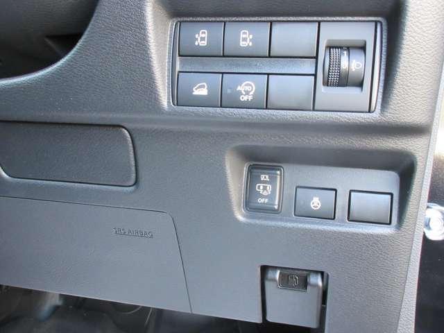 デリカミニ Ｔ　プレミアム　マルチアラウンドビューモニター・マイパイロット・電動パーキング・デジタルルームミラー・ハンドルヒーター・ルーフレール・純正アルミホイール・両側電動スライドドア・２ＷＤターボ・シートヒーター（17枚目）