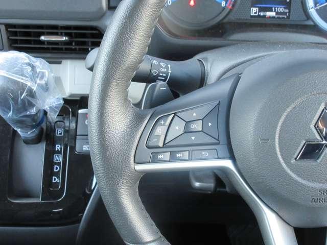 デリカミニ Ｔ　プレミアム　マルチアラウンドビューモニター・マイパイロット・電動パーキング・デジタルルームミラー・ハンドルヒーター・ルーフレール・純正アルミホイール・両側電動スライドドア・２ＷＤターボ・シートヒーター（18枚目）