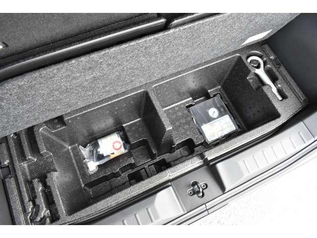 デリカミニ Ｔ　スマホ連携ナビ　バックカメラ　ＥＴＣ２．０　キーフリーシステム　フルセグＴＶ　衝突軽減ブレーキ　バックモニター　盗難防止　ＬＥＤ　ベンチシート　シートヒーター　コーナーセンサー　アイドリングストップ（17枚目）