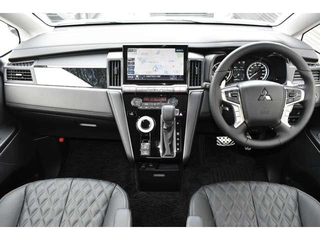 デリカD:5 ブラックエディション 電動サイドステップ ナビ シートヒーター オートクルーズコントロール 両側自動スライドドア パワーバックゲート LEDヘッドランプ 4WD 電動シート スマートキー 全方位カメラ シートヒーター(5枚目)