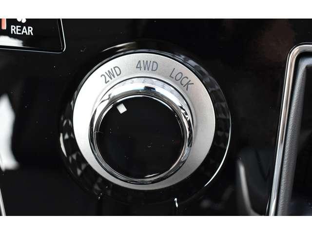 デリカD:5 ブラックエディション 電動サイドステップ ナビ シートヒーター オートクルーズコントロール 両側自動スライドドア パワーバックゲート LEDヘッドランプ 4WD 電動シート スマートキー 全方位カメラ シートヒーター(9枚目)