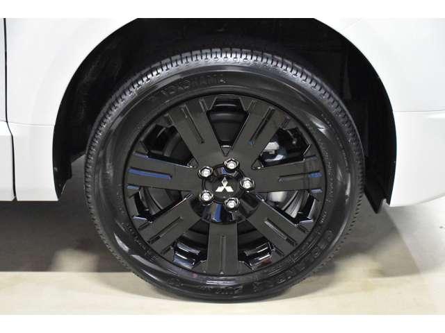 デリカD:5 ブラックエディション 電動サイドステップ ナビ シートヒーター オートクルーズコントロール 両側自動スライドドア パワーバックゲート LEDヘッドランプ 4WD 電動シート スマートキー 全方位カメラ シートヒーター(18枚目)