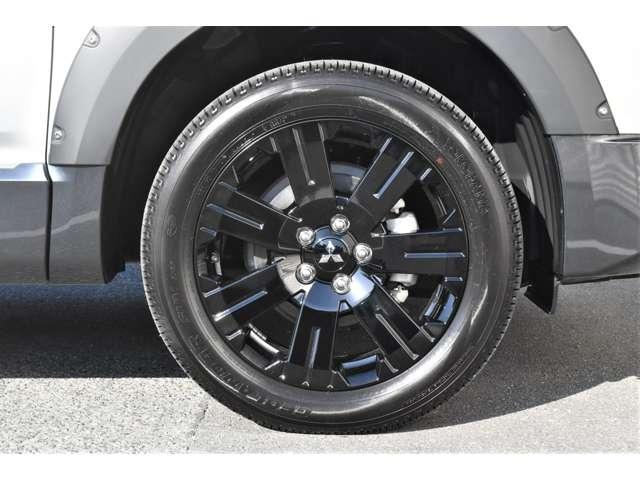 デリカD:5 P ナビ 電動サイドステップ シートヒーター Bモニター 地デジ LEDヘッドランプ DVD再生 ナビTV シートヒーター ETC 4WD 電動シ-ト 寒冷地仕様 メモリナビ ABS 3列 オートエアコン(19枚目)