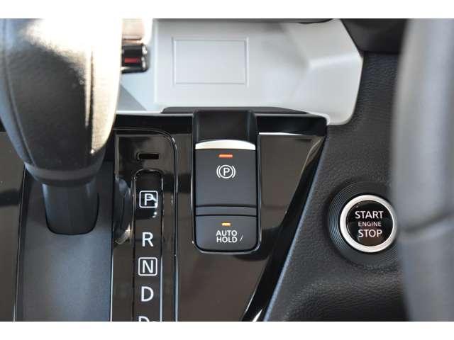 デリカミニ Ｔ　プレミアム　リミテッドエディション　９型メモリーナビ　ＭＩ－ＰＩＬＯＴ　ＥＴＣ２．０　（10枚目）