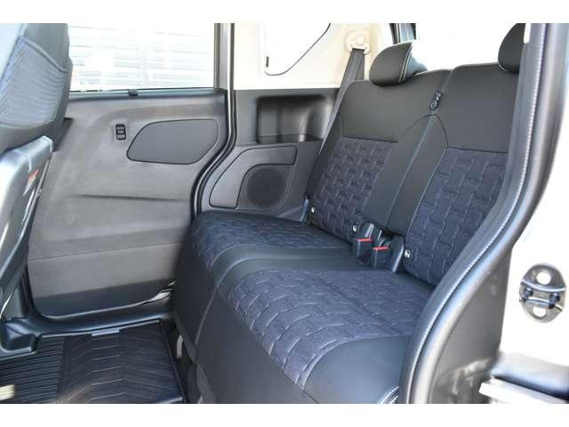 デリカミニ Ｔ　プレミアム　リミテッドエディション　９型メモリーナビ　ＭＩ－ＰＩＬＯＴ　ＥＴＣ２．０　（14枚目）