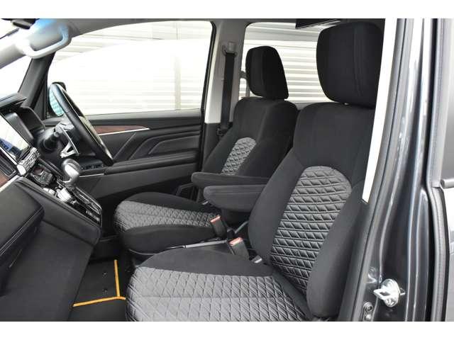 デリカD:5 P ナビ 両側電動スライドドア 後席モニター Bモニター 地デジ LEDヘッドランプ DVD再生 ナビTV シートヒーター ETC 4WD 電動シ-ト 寒冷地仕様 メモリナビ ABS 3列 オートエアコン(14枚目)