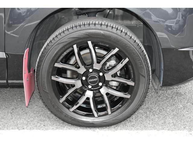 デリカD:5 P ナビ 両側電動スライドドア 後席モニター Bモニター 地デジ LEDヘッドランプ DVD再生 ナビTV シートヒーター ETC 4WD 電動シ-ト 寒冷地仕様 メモリナビ ABS 3列 オートエアコン(19枚目)