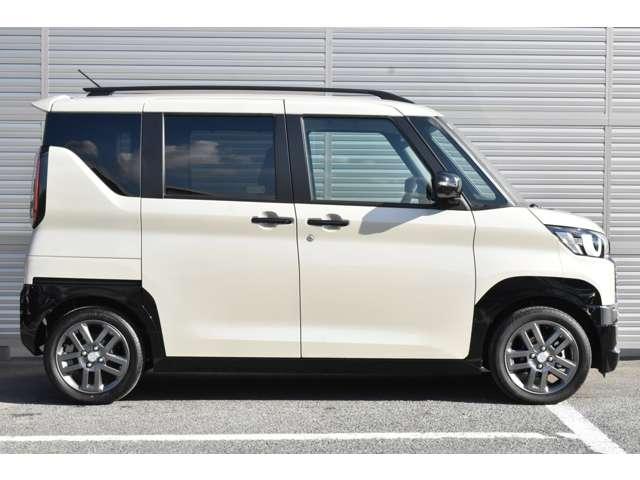 デリカミニ Ｇ　プレミアム　ナビ　両側電動スライドドア　ＭＩ‐ＰＩＬＯＴ　ＬＥＤ　Ａクルコン　シートヒーター　ＥＴＣ　ベンチシート　エアコン　コーナーセンサー　パワステ　アルミホイール　キーレスエントリー　エアバッグ　寒冷地仕様（2枚目）
