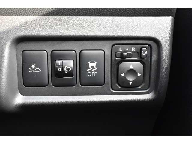 ミラージュ Ｍ　ナビ　シートヒーター　ＥＴＣ　バックカメラ　横滑り防止　フルセグテレビ　ＤＶＤ再生　ＥＴＣ　ＡＢＳ　アイドリングストップ　盗難防止装置　エアコン　アルミホイール　パワーウインドウ　助手席エアバッグ（8枚目）