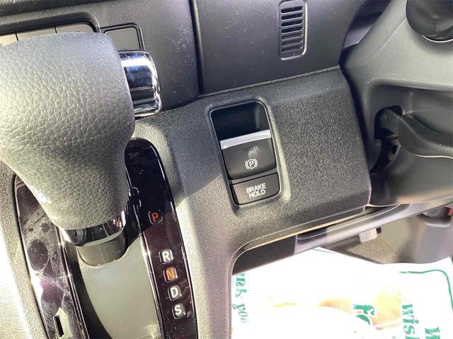 ホンダ N-BOXカスタム 9枚目