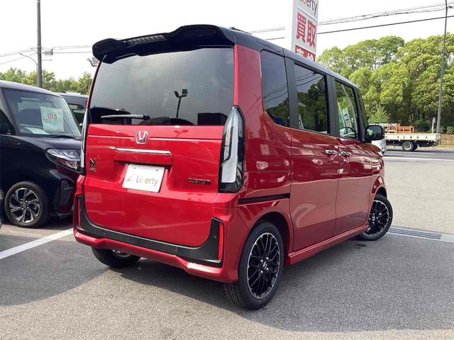 ホンダ N-BOXカスタム 17枚目