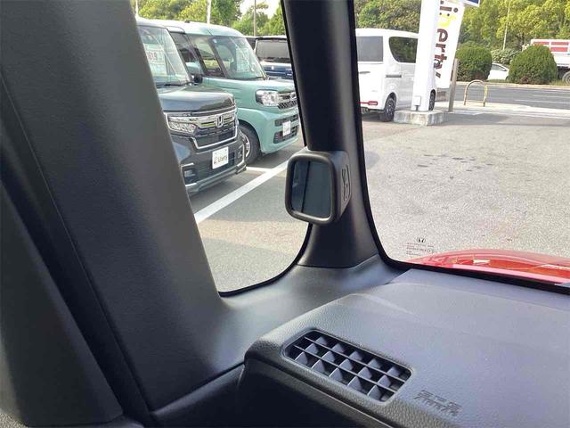 ホンダ N-BOXカスタム 36枚目