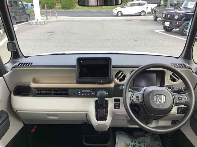 N-BOX ベースグレード バックカメラ 両側スライド・片側電動 クリアランスソナー オートクルーズコントロール レーンアシスト オートライト スマートキー アイドリングストップ 電動格納ミラー シートヒーター ベンチシート(5枚目)