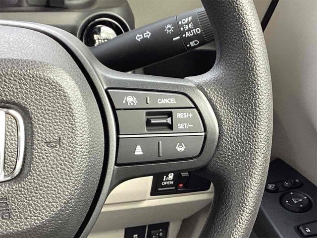 N-BOX ベースグレード バックカメラ 両側スライド・片側電動 クリアランスソナー オートクルーズコントロール レーンアシスト オートライト スマートキー アイドリングストップ 電動格納ミラー シートヒーター ベンチシート(9枚目)