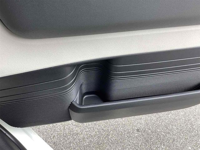 N-BOX ベースグレード バックカメラ 両側スライド・片側電動 クリアランスソナー オートクルーズコントロール レーンアシスト オートライト スマートキー アイドリングストップ 電動格納ミラー シートヒーター ベンチシート(36枚目)