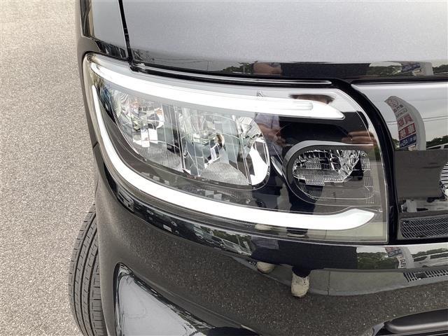 タント Ｘ　バックカメラ　両側スライド・片側電動　クリアランスソナー　衝突被害軽減システム　オートライト　ＬＥＤヘッドランプ　スマートキー　アイドリングストップ　電動格納ミラー　シートヒーター　ベンチシート（14枚目）