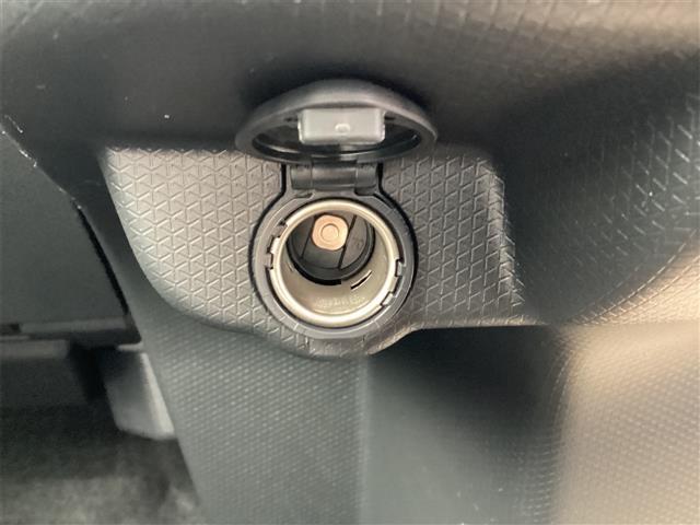 タント Ｘ　バックカメラ　両側スライド・片側電動　クリアランスソナー　衝突被害軽減システム　オートライト　ＬＥＤヘッドランプ　スマートキー　アイドリングストップ　電動格納ミラー　シートヒーター　ベンチシート（31枚目）