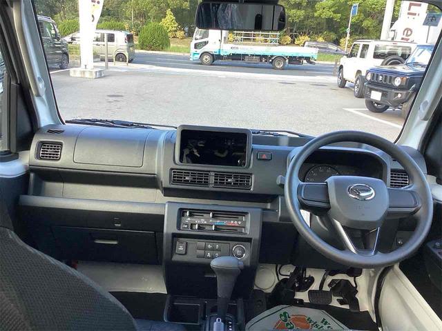 ハイゼットトラック ジャンボエクストラ 軽トラック CVT 衝突被害軽減システム クリアランスソナー スマートキー アイドリングストップ 電動格納ミラー ESC エアコン パワーウィンドウ(5枚目)