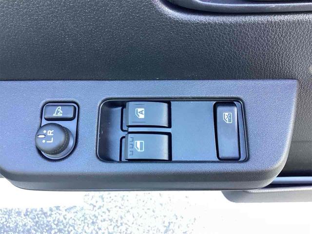 ハイゼットトラック ジャンボエクストラ 軽トラック CVT 衝突被害軽減システム クリアランスソナー スマートキー アイドリングストップ 電動格納ミラー ESC エアコン パワーウィンドウ(11枚目)